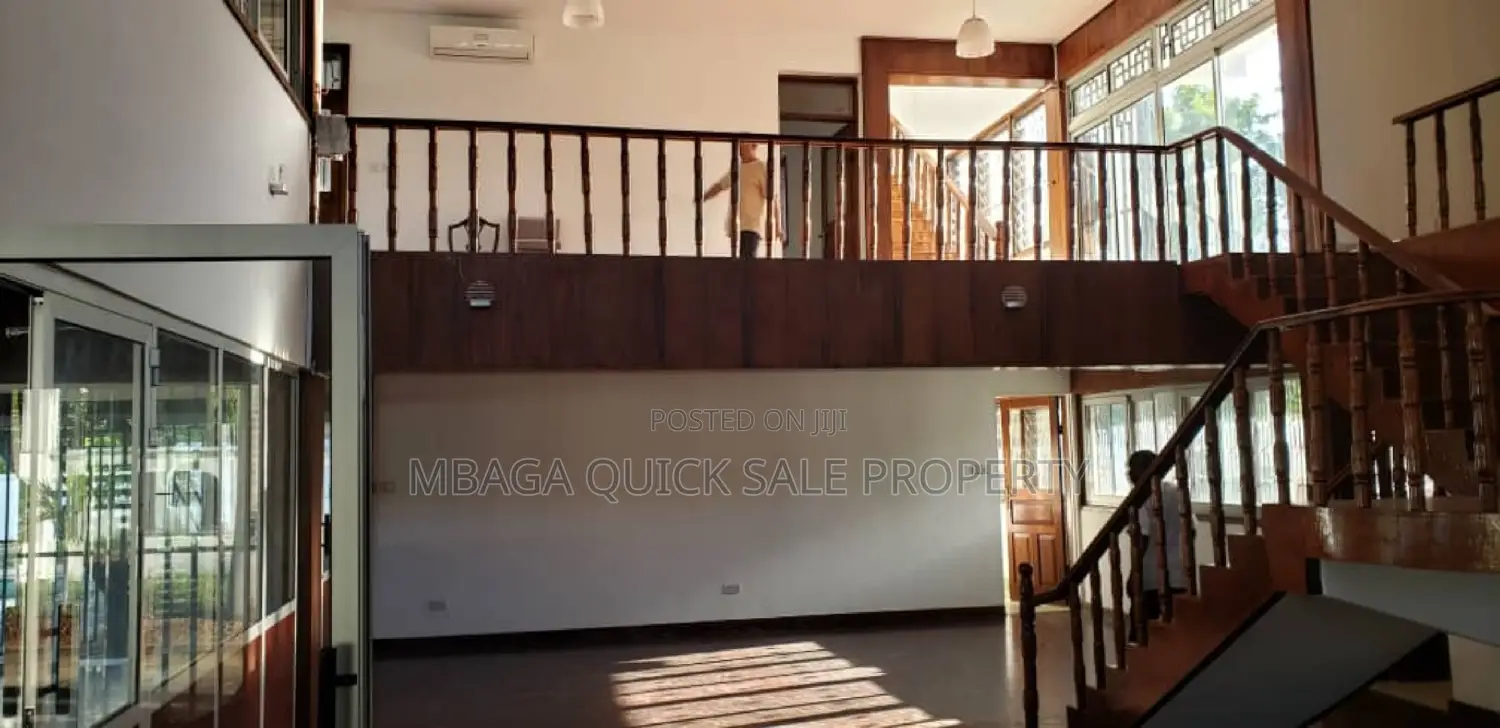 10bdrm House in Masaki for rent