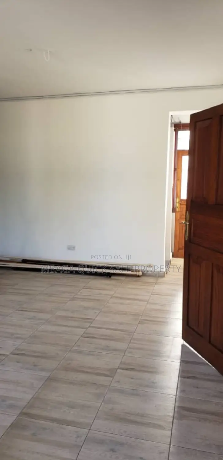10bdrm House in Masaki for rent