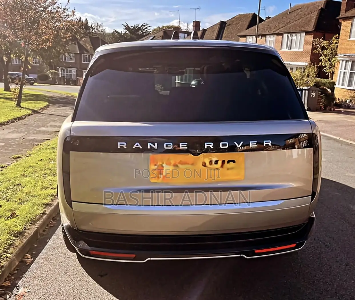New Land Rover Range Rover Vogue 2023 Gold