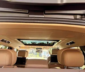 New Land Rover Range Rover Vogue 2023 Gold