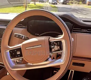 New Land Rover Range Rover Vogue 2023 Gold