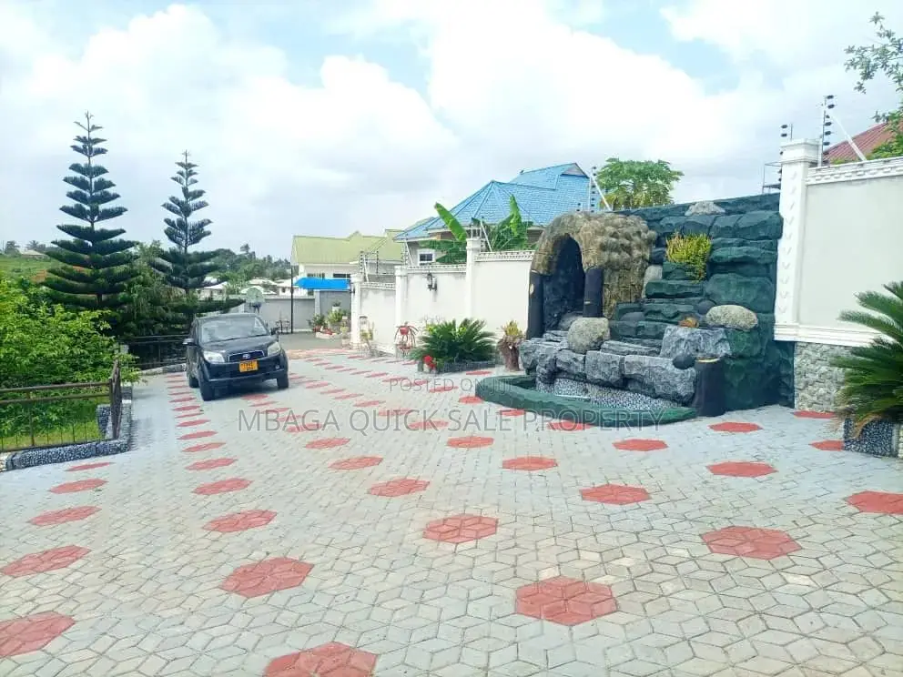 3bdrm House in Mbezi Msakuzi for rent