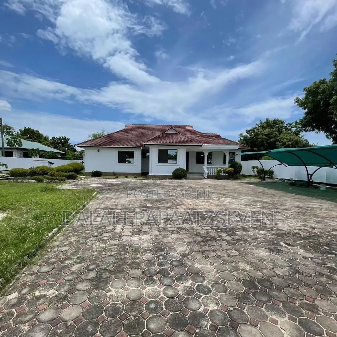 5bdrm House in Dalalipapaatzseven, Kinondoni for rent