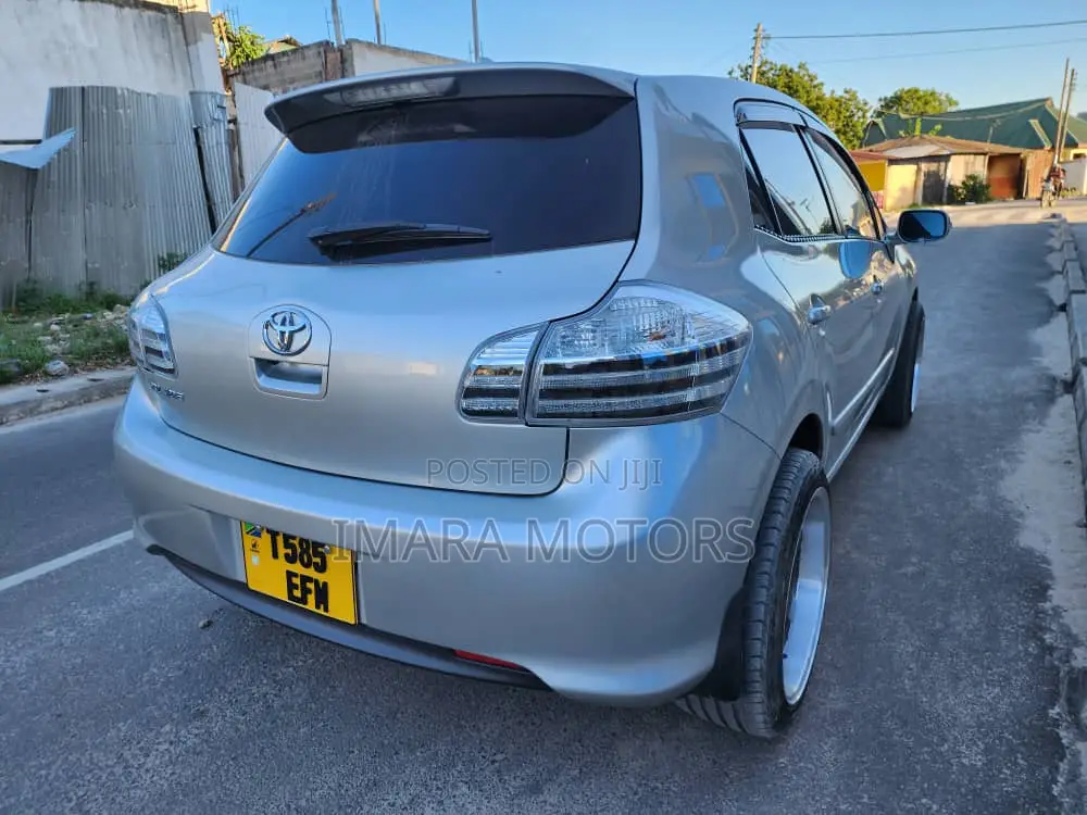 Toyota Blade 2007 Silver