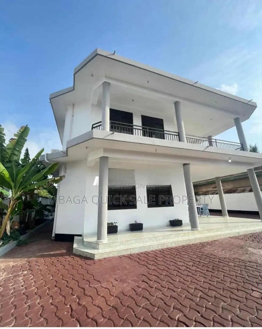 6bdrm House in Msasani for rent