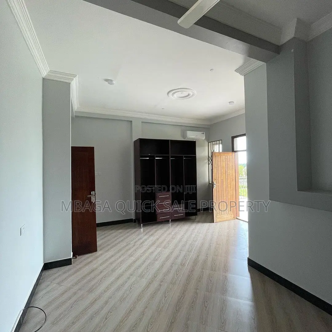 4bdrm House in Salasala, Mbezi for rent