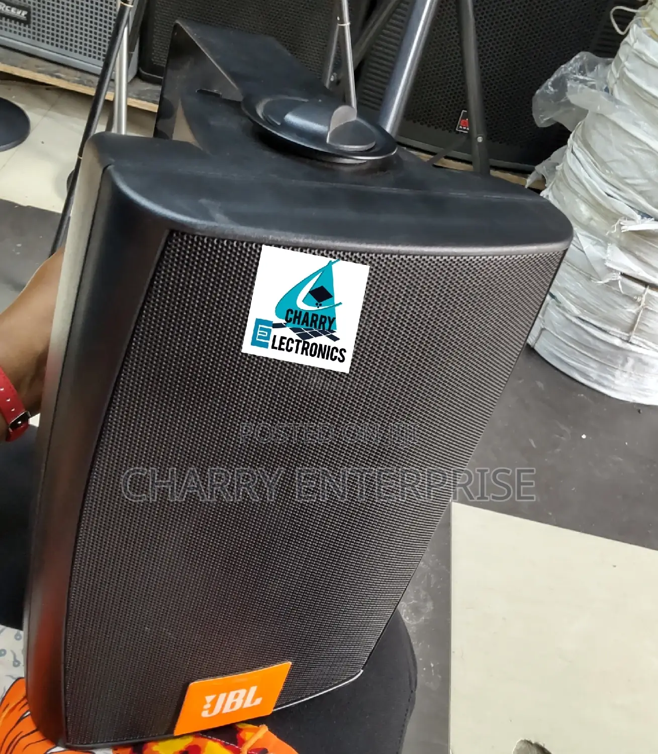 JBL Powerful Mid Speaker 8 Inch