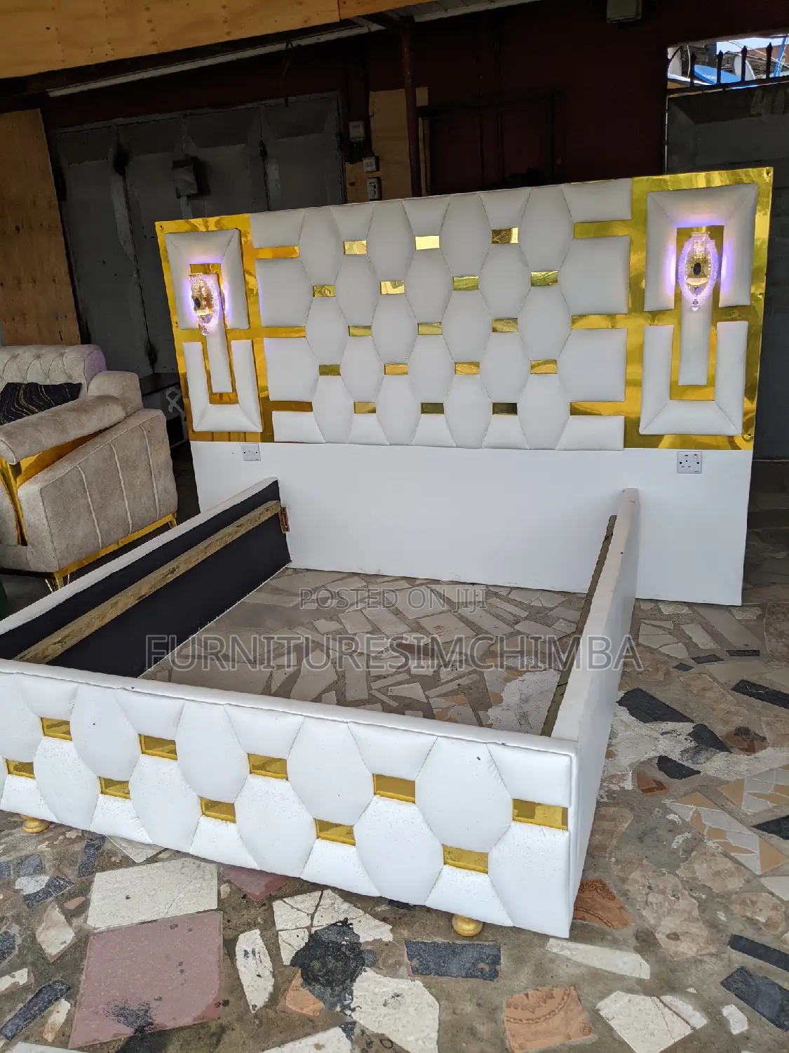 Bedsofa Ya Alcobond Na Mbao