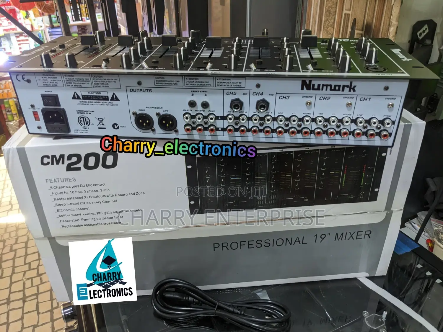 ORIGINAL NUMARK 5 Channels PROFESSIONAL 19" Dj Mixer CM200