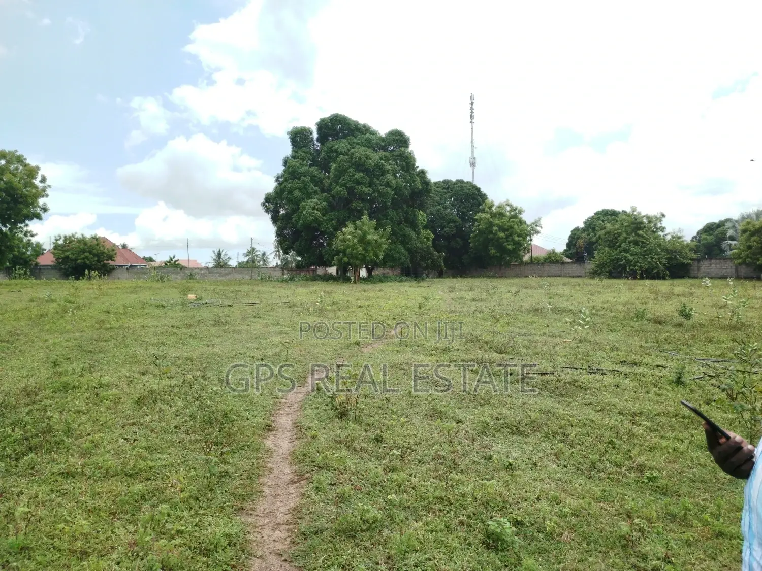 Land for Sale at Kinyerezi With 8acres for Sale ( Fenced )