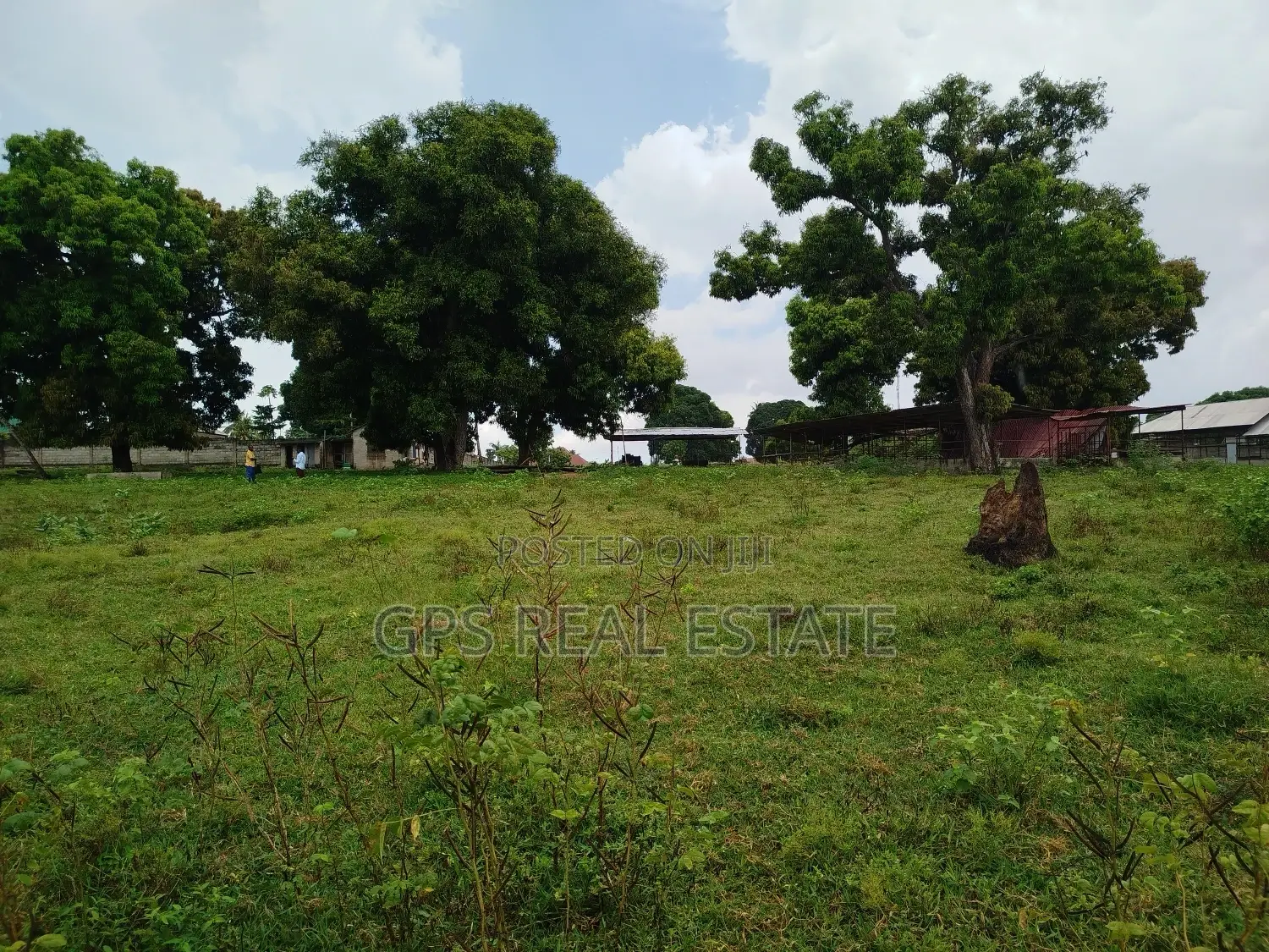 Land for Sale at Kinyerezi With 8acres for Sale ( Fenced )