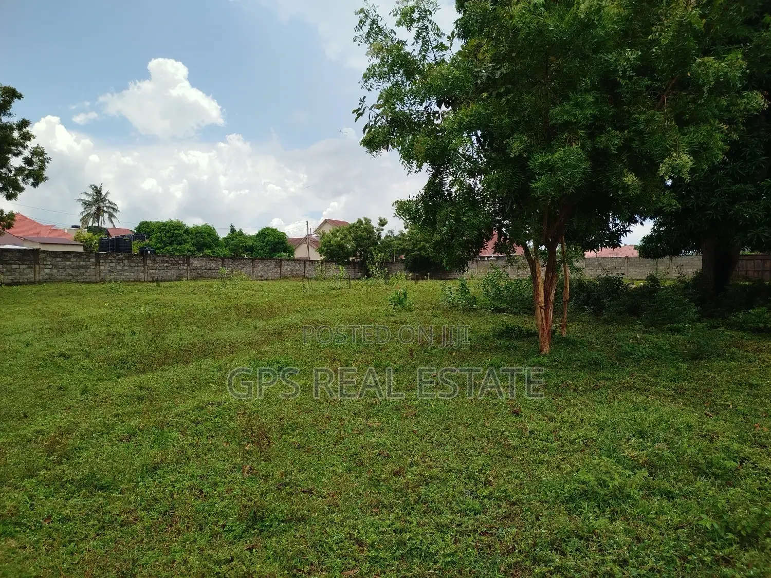 Land for Sale at Kinyerezi With 8acres for Sale ( Fenced )