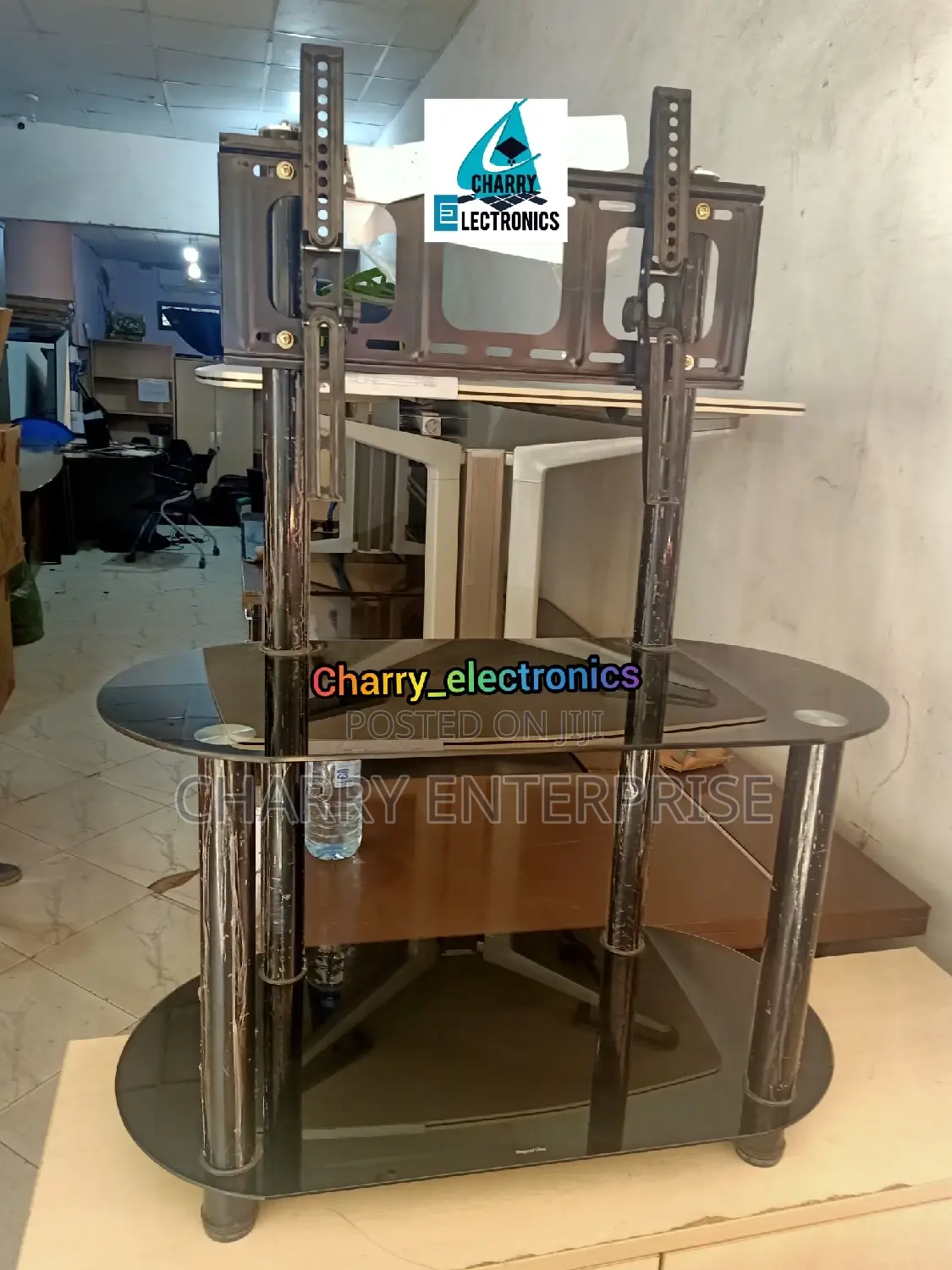Tv Table / Meza Ya Tv Imara