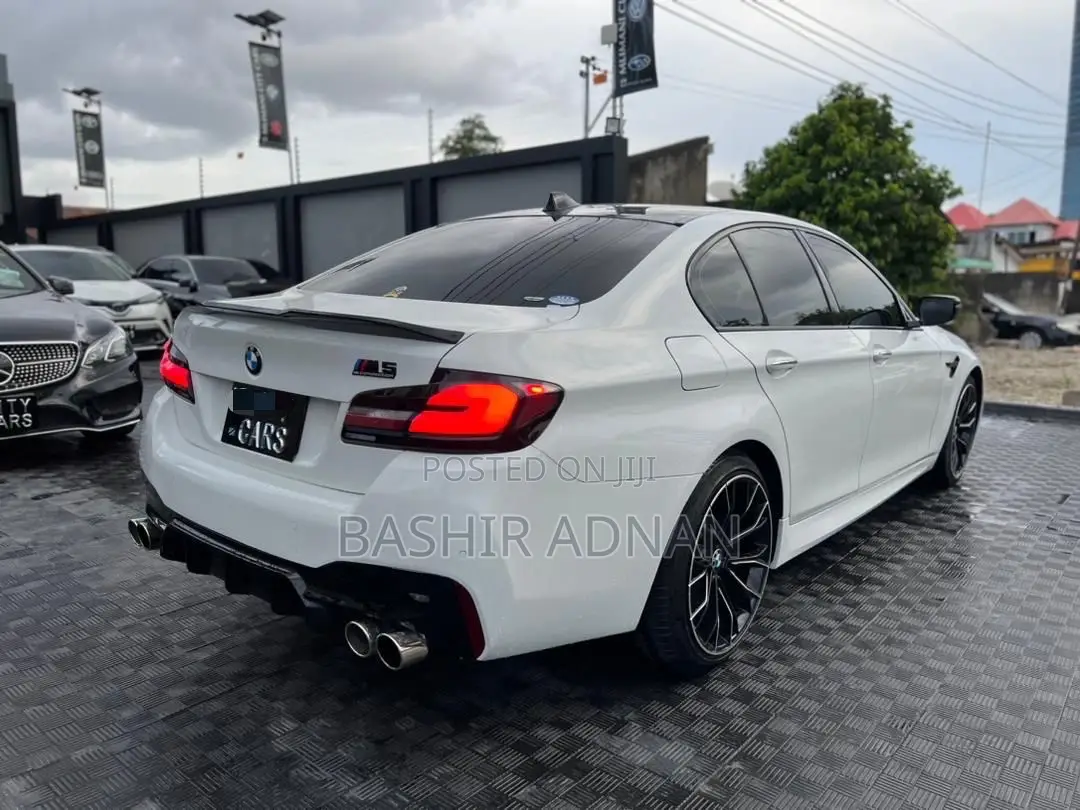 BMW 520i 2015 White