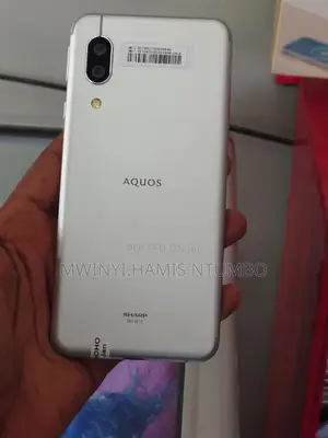 Sharp Aquos R3 128 GB White