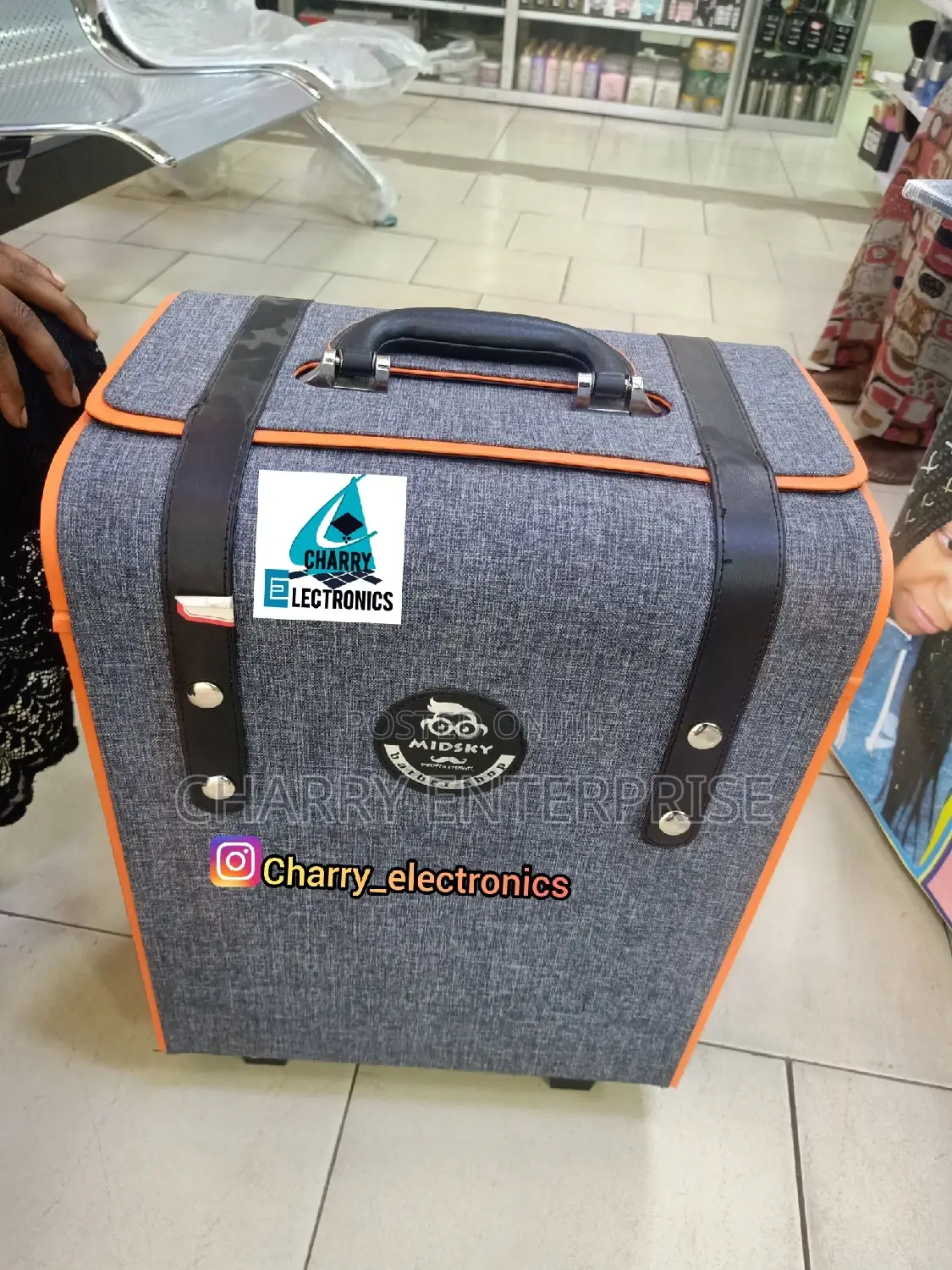 High Quality Material Portable SALOON Equipment Bag /Box