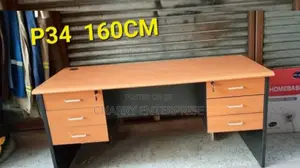 OFFICE Table 
/ Meza Nzuri Ya Ofisini