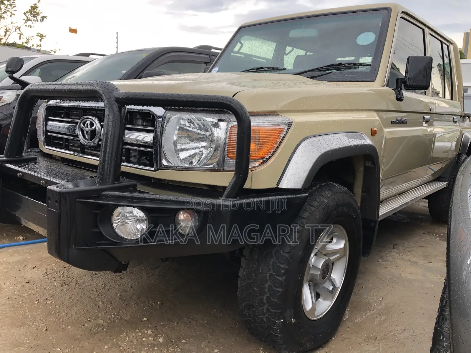 Toyota Land Cruiser 2022 Beige