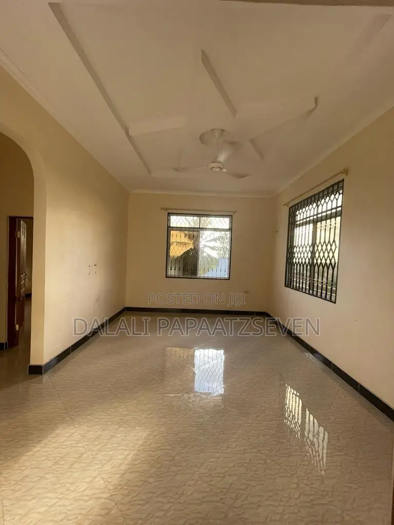 2bdrm Apartment in Dalalipapaatzseven, Kinondoni for rent