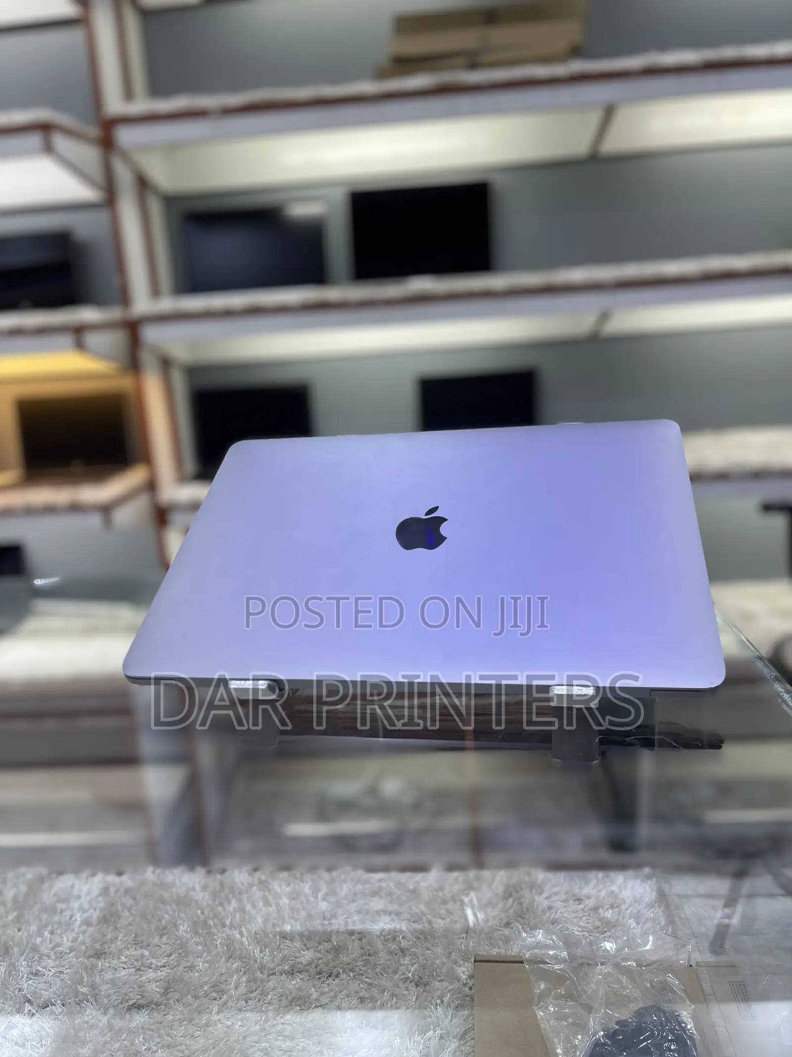 Laptop Apple MacBook Pro 2017 8GB Intel Core I5 SSD 256GB