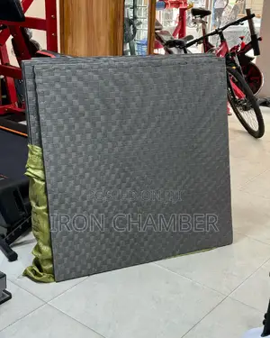 Gym Interlock Mat (1 Square Meter_100cm × 100cm/2.5cm Thickness)