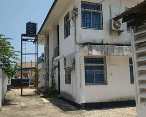 12bdrm House in Mikocheni for rent