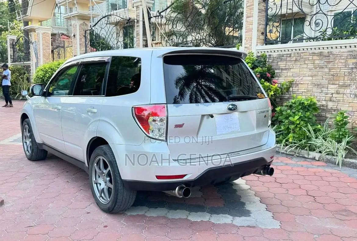 Subaru Forester 2010 White