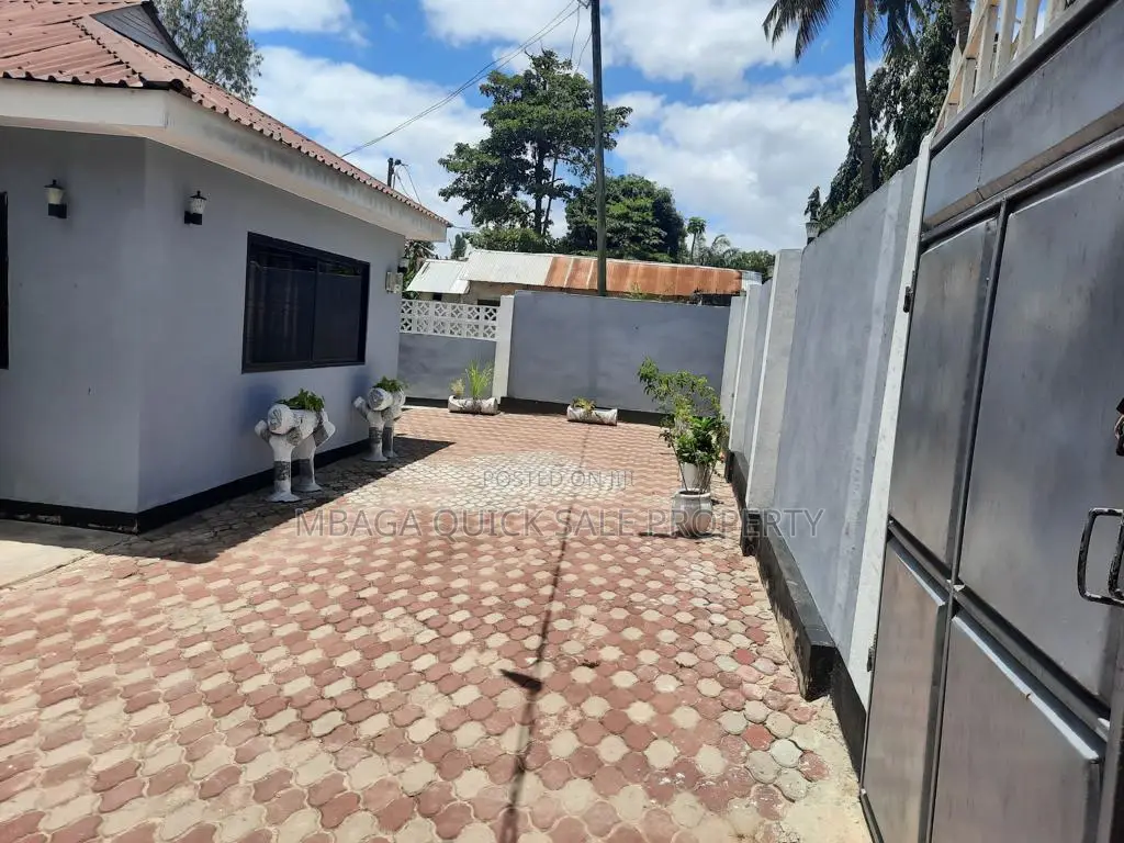 4bdrm House in Mbezi Beach Shule for sale
