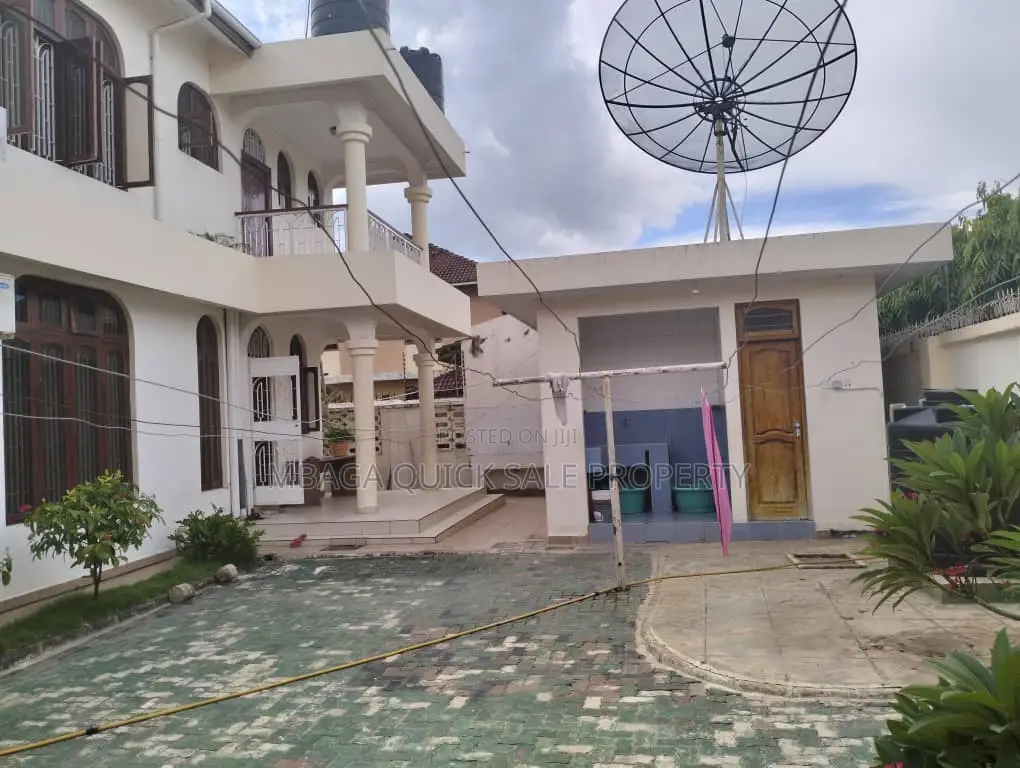 5bdrm House in Mbezi Beach for rent