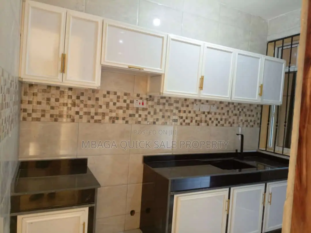 3bdrm Apartment in Salasala Kinzudi, Mbezi for rent