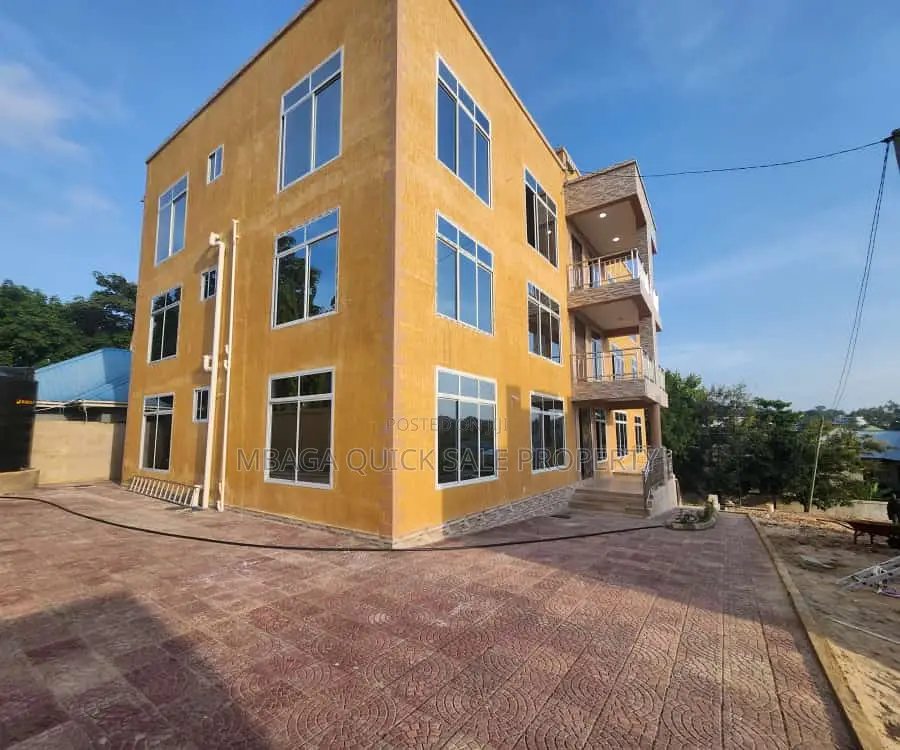 3bdrm Apartment in Salasala Kinzudi, Mbezi for rent
