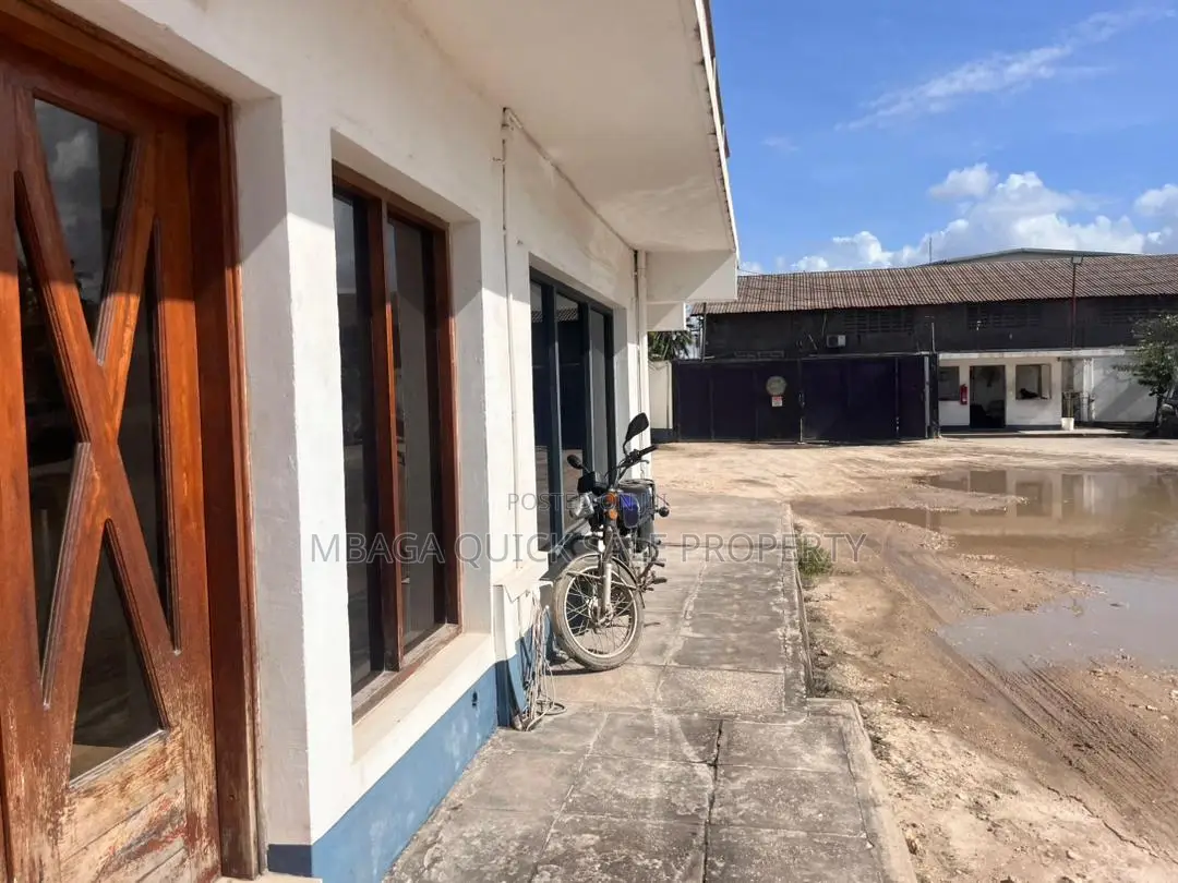 Office Space and Godown Industrial Area Property for Sala