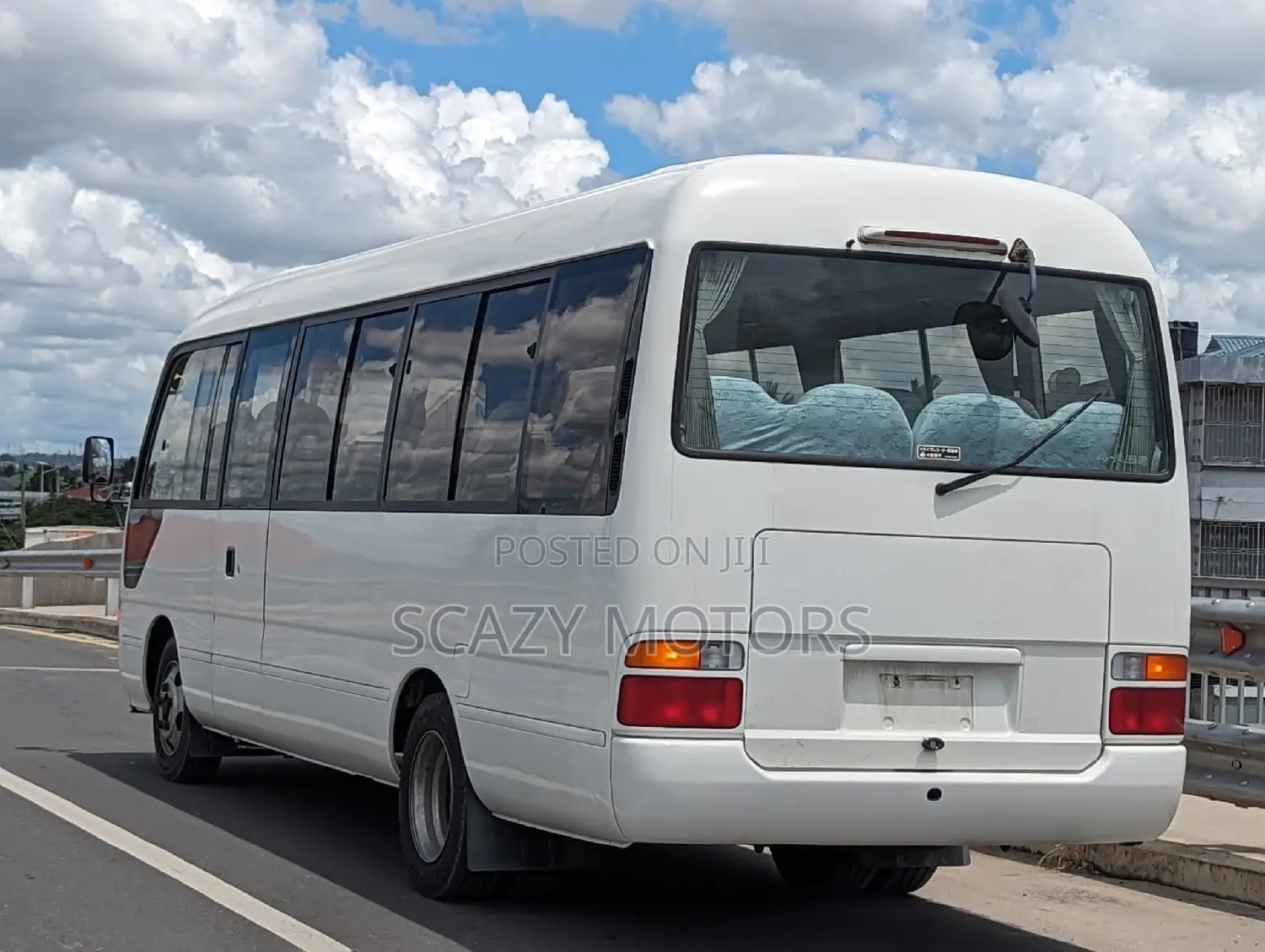 Toyota Coaster 2001 White