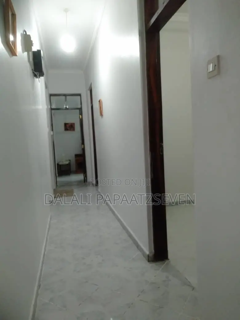 3bdrm House in Dalalipapaatzseven, Kinondoni for rent