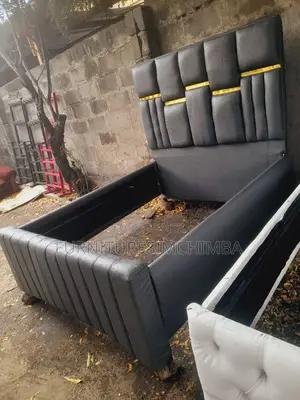 Vitanda Vya Mbao Na Sofa