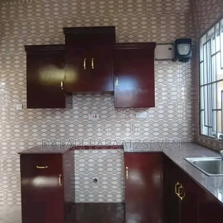 3bdrm House in Dalalipapaatzseven, Bunju for rent