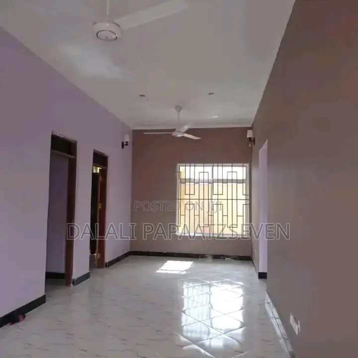 3bdrm House in Dalalipapaatzseven, Bunju for rent