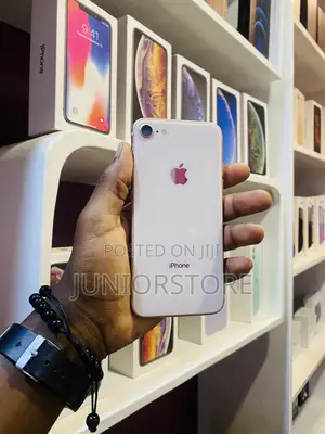 Apple iPhone 8 64 GB Gold