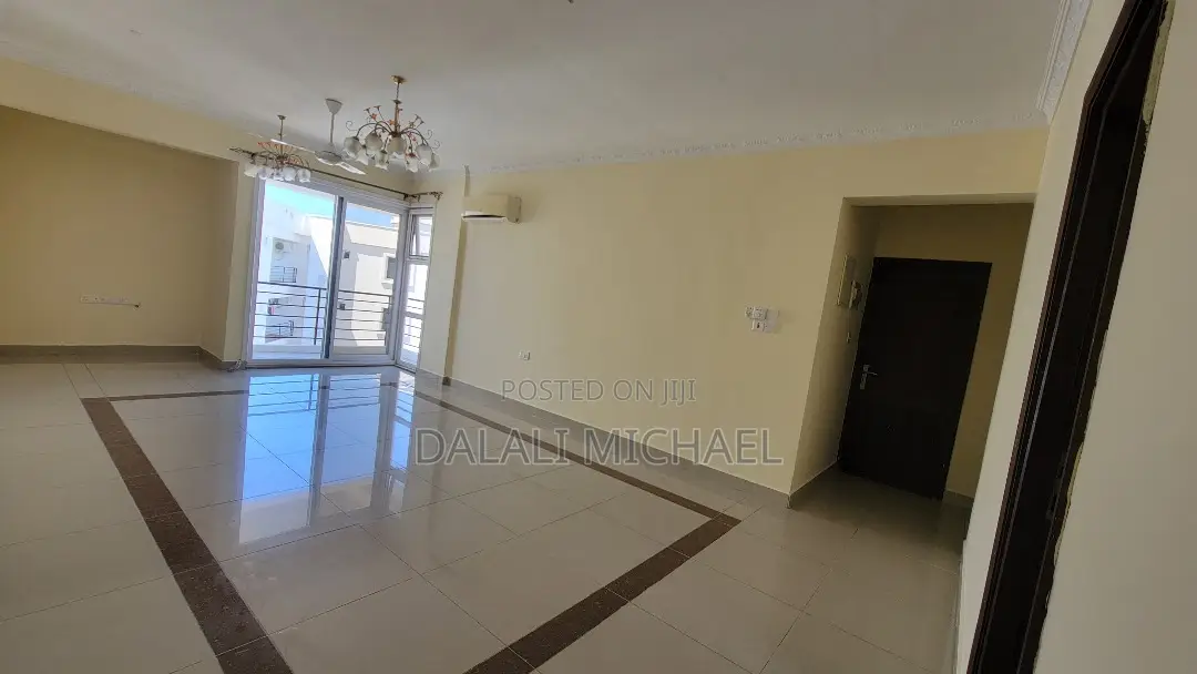 3bdrm Apartment in Jangwani Sea Breeze, Mbezi Beach for sale