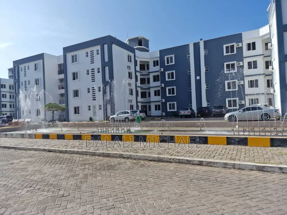 3bdrm Apartment in Jangwani Sea Breeze, Mbezi Beach for sale