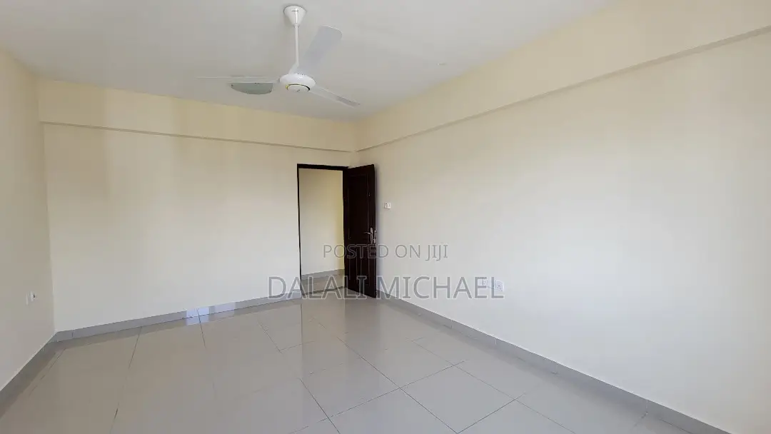 3bdrm Apartment in Jangwani Sea Breeze, Mbezi Beach for sale