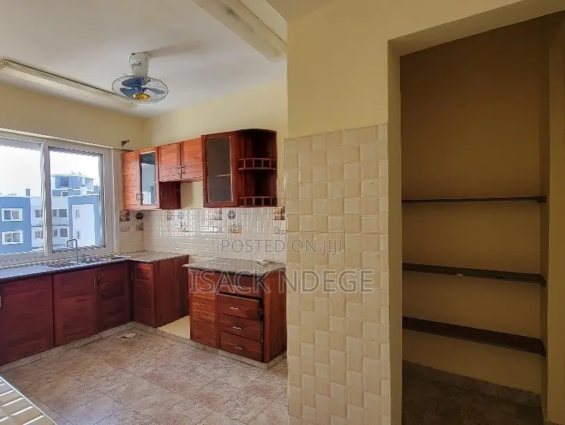 3bdrm Apartment in Mbezi, Kinondoni for sale