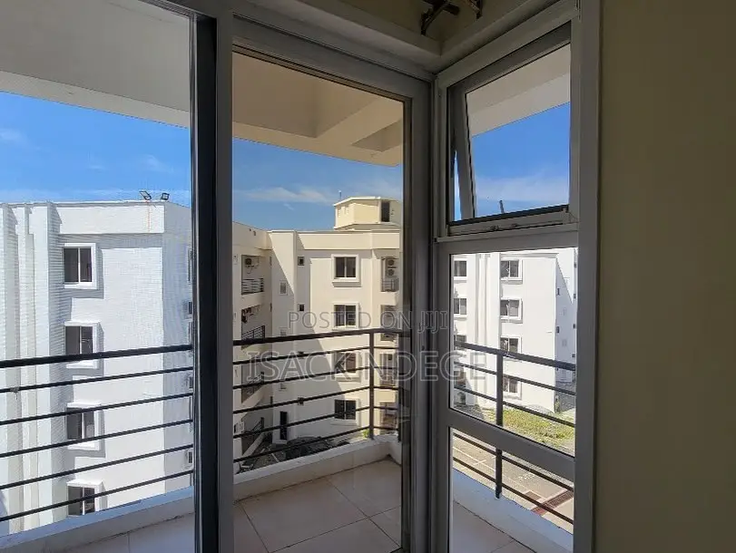 3bdrm Apartment in Mbezi, Kinondoni for sale