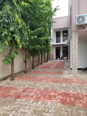 2bdrm Apartment in Regent Estate for rent