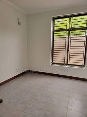 2bdrm Apartment in Regent Estate for rent