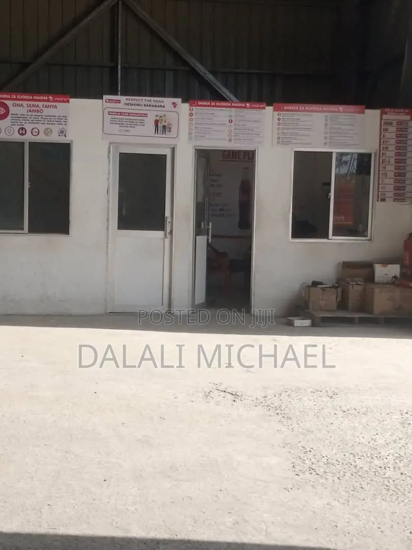 Iptl Godown for Rent 1400 SQMS
