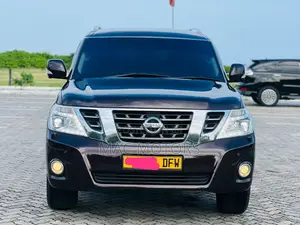 Nissan Patrol 2015 Burgundy