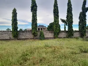 Mbweni Teta Kiwanja Kikubwa Sehemu Nzuri. Bei Nzuri