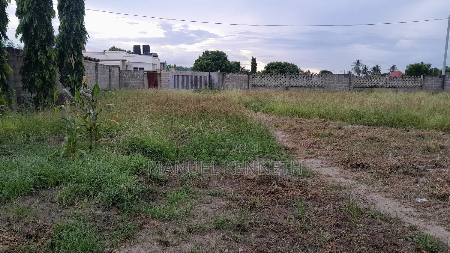 Mbweni Teta Kiwanja Kikubwa Sehemu Nzuri. Bei Nzuri