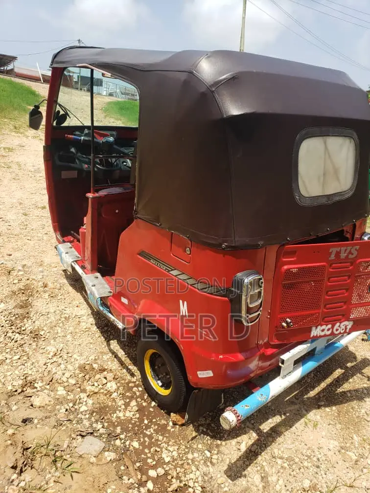 TVS Neo NX 2022 Red